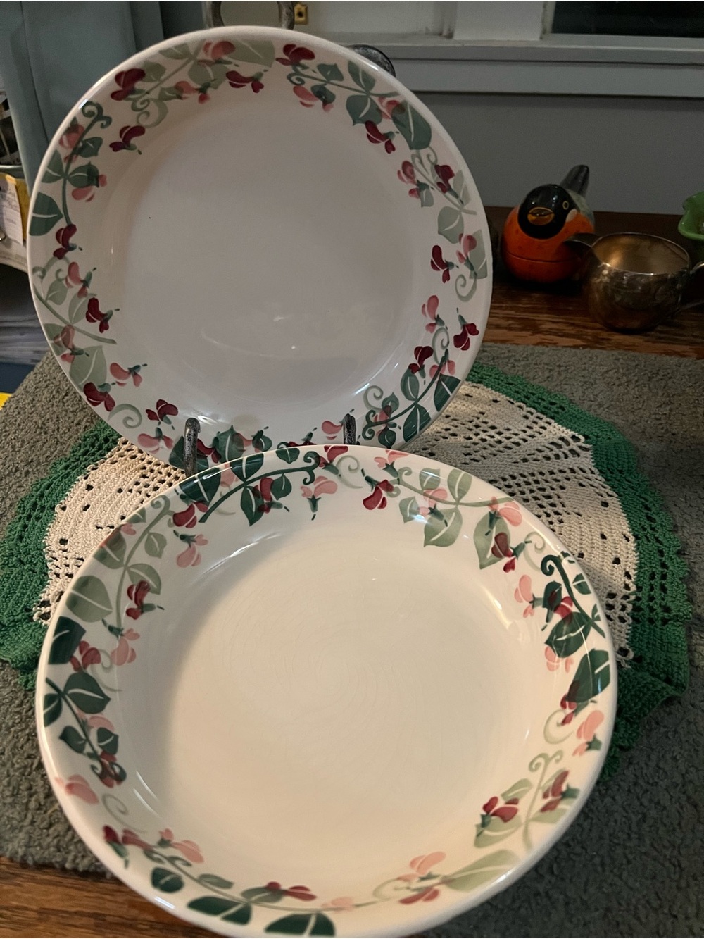 Pale Sweet Pea Set 2 Ceramic Serving Bowls W 9” Depth 2.5”